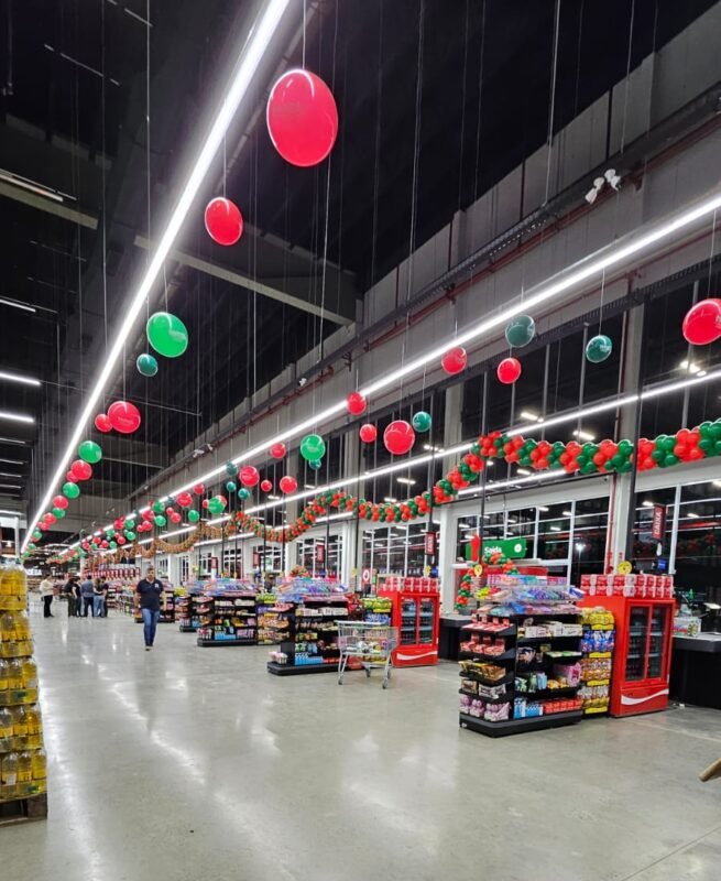 Ornamentação no Supermercado Total Atacado